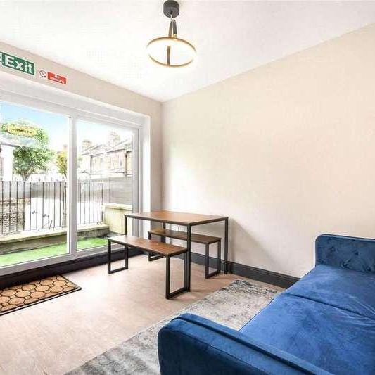 Taybridge Road, Battersea, SW11 - Photo 1