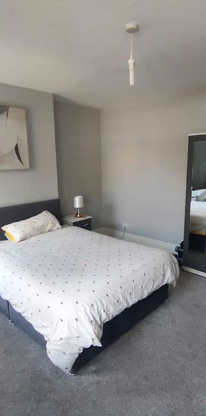 Double Room in Great Central Cambridge Location - Photo 2