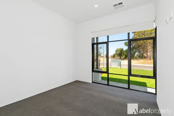 Brand New - Waiting For You - Photo 1