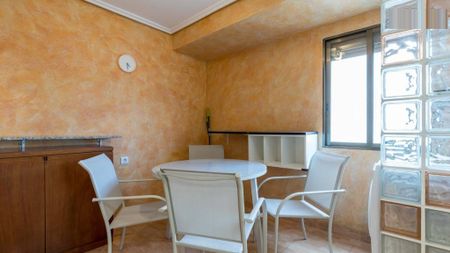 Carrer de Sant Vicent Màrtir, Valencia, Valencian Community 46007 - Photo 4