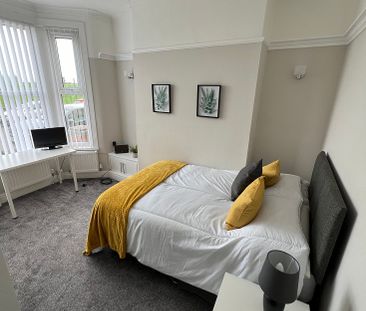 NEWLY REFURBISHED 5 Bedroom House for Rent on Jubilee Drive, L7 - Photo 3