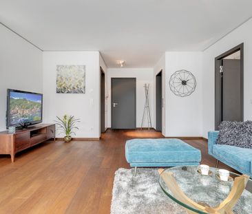 Prime location: high-quality 2-room apartment for rent - Photo 1