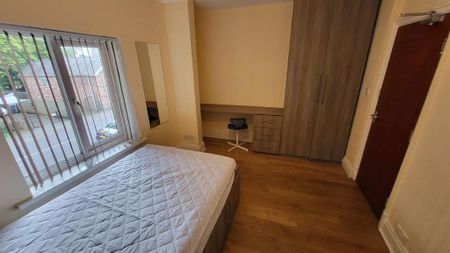 8 bedroom house to rent - Photo 5