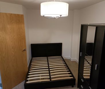 2 Bed Terraced House, Holts Crest Way, LS12 - Photo 6