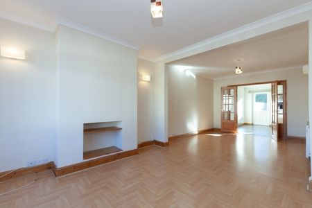 Mark Road, Headington - Photo 3