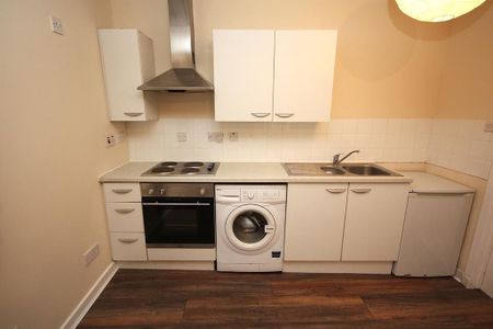 1 bedroom flat to rent - Photo 2