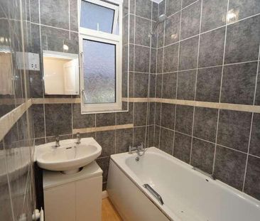 New Haw, KT15 - Photo 6