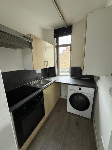 Studio to rent - Photo 3