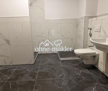 Neu renovierte 2,5-Zimmer-Wohnung mit Küche, Dachterrasse, Abstellk... - Photo 4