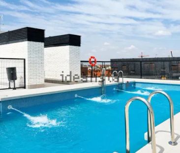 Alquiler de piso en Avenida de la Gran Vía del Sureste - Photo 4