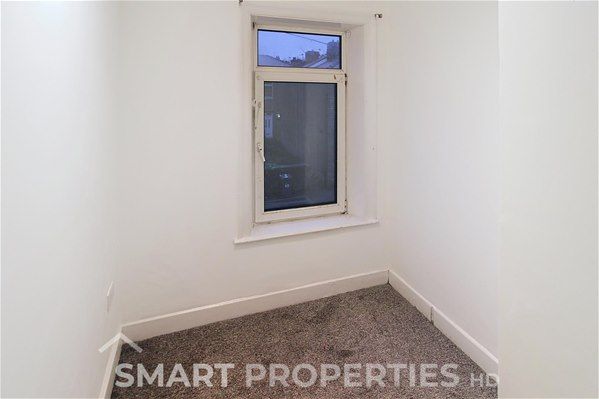 Fartown Green Road, Huddersfield - Photo 1