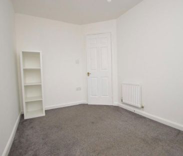 2 bedroom townhouse to rent - Photo 3