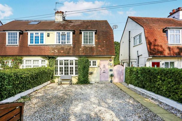 3 bedroom semi-detached house to rent - Photo 1