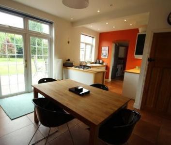 Kew Drive, Leicester - Photo 3