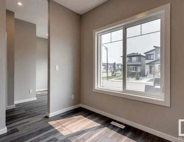 Home in Vita Crystallina for Rent | Edmonton - Photo 1