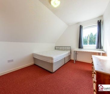 5 bedroom detached house to rent - Photo 4