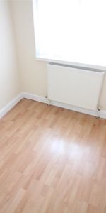 Waltham Avenue, Hayes - Photo 4