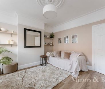 2 bedroom terraced house to rent - Photo 2