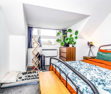 2 bedroom apartment to rent High Street, Sevenoaks, Kent, TN13 - Photo 2