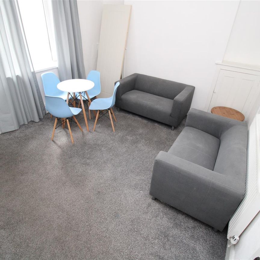 Room For Rent John Street, Pontypridd - Photo 1