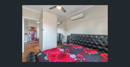 Neat Family Home! - Photo 2