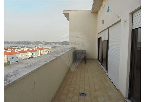 Apartamento T3 em Lisboa