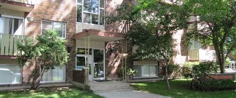 Spacious Apartment Suites Near University of Alberta - Small, safe, and friendly building | 10710 - 80 Ave, Edmonton - Photo 1