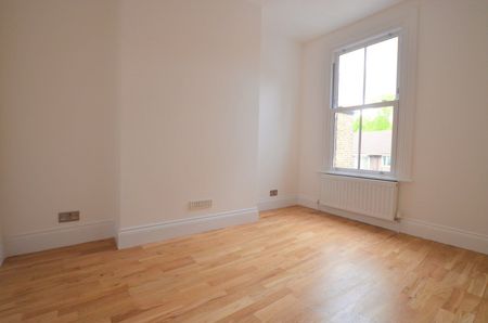 Stillness Road, London, SE23 - Photo 2