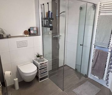 Schöne freundliche Etagenwohnung mit Süd-Loggia im Zentrum von Bünd... - Photo 5