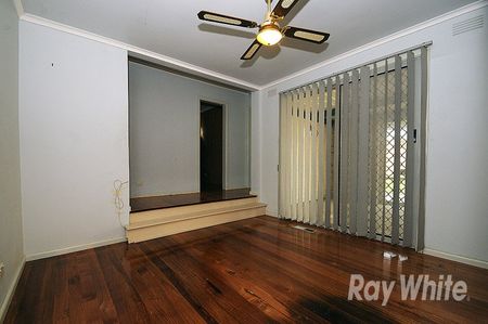 38 Kinnoull Grove, Glen Waverley - Photo 2