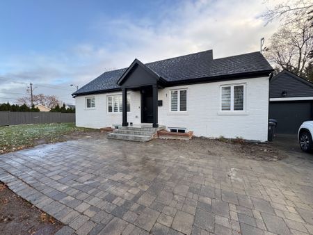 For Lease - 1 Random Street, Toronto, Ontario - Photo 4