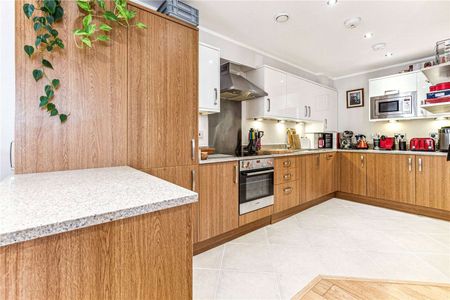 Chatfield Road, London, SW11 3SE - Photo 4