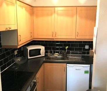 2 Bed Flat, Roseburn St, EH12 - Photo 1