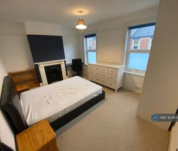 3 bedroom terraced house to rent - Photo 5