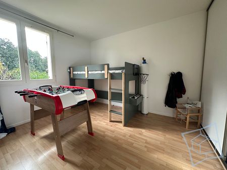 MAISON VOISINS LE BRETONNEUX - 8 pièce(s) - 161.6 m2 - Photo 4