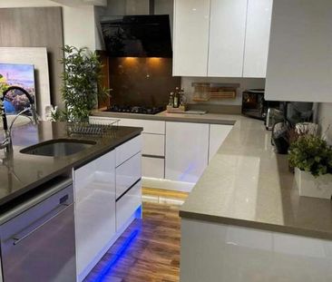 Lodge Avenue, Croydon, CR0 - Photo 2