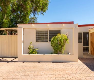 Low maintenance Granny Flat. - Photo 2