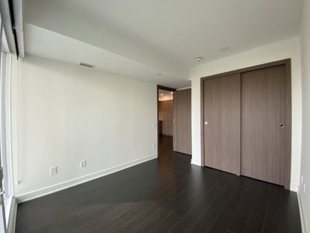 For Lease - 17 Bathurst Street Unit# 1011, Toronto, Ontario - Photo 2