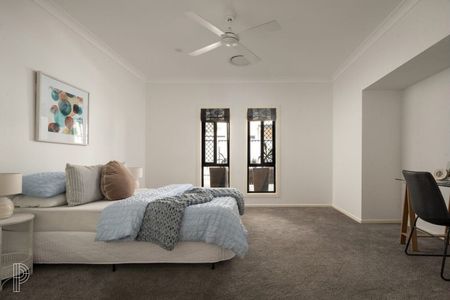 Luxury Family Living in the Heart of Carseldine - Photo 5