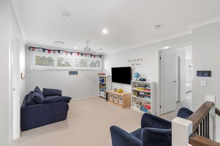 Spacious Family Living in a Serene Locale - Photo 4