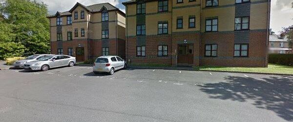 2 Bed Flat, Southampton, SO16 - Photo 1