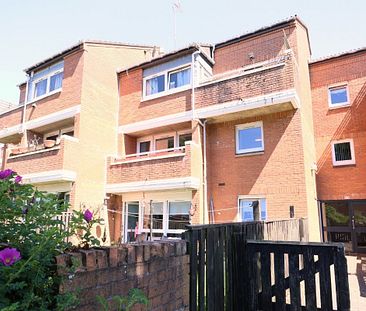 1 Bed, First Floor Flat - Photo 1