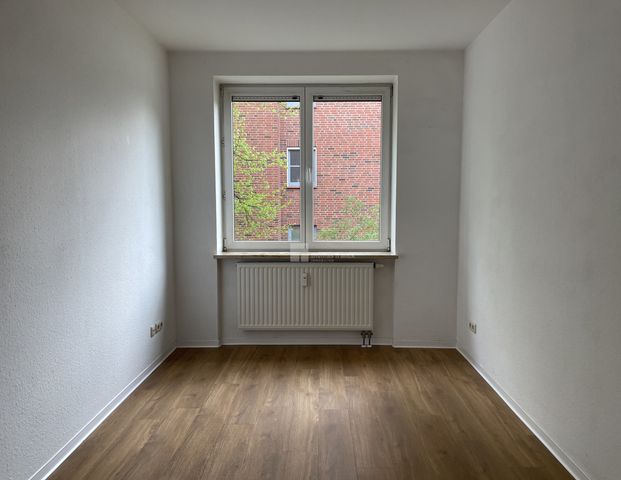 Neue Küche Neuer Fußboden 3 Zimmer 1.Obergeschoss Balkon Mühlentwiete - Photo 1