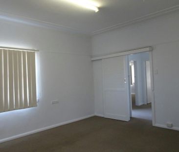12 Henley Street - Photo 4