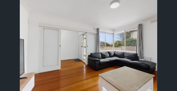 Make Yourself at Home - Generous Space in a Prime Glenroy Location - Photo 1