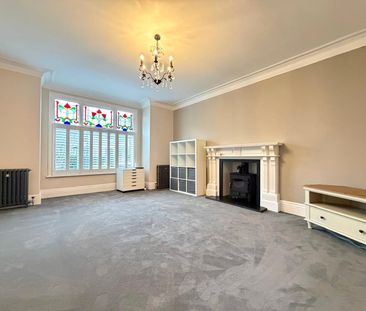 Raynham Avenue, Didsbury, Manchester, M20 6BW - Photo 2