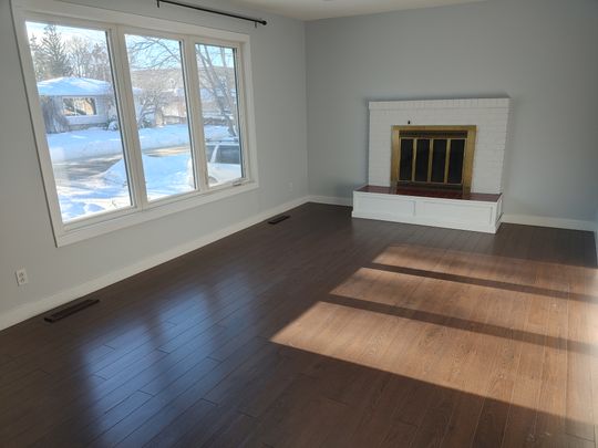 214 College Ave E, Regina - Photo 1