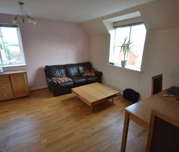 2 bedroom apartment to rent - Photo 3