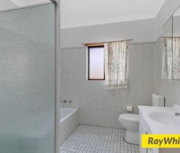 Modern 3-Bedroom Unit in Convenient Location - Photo 5