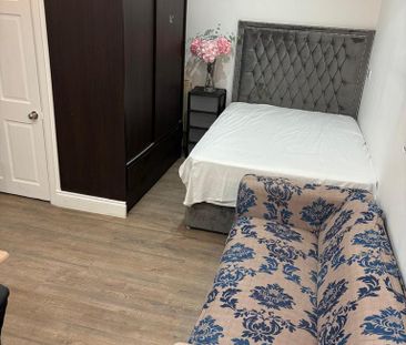 Studio to rent - Photo 4